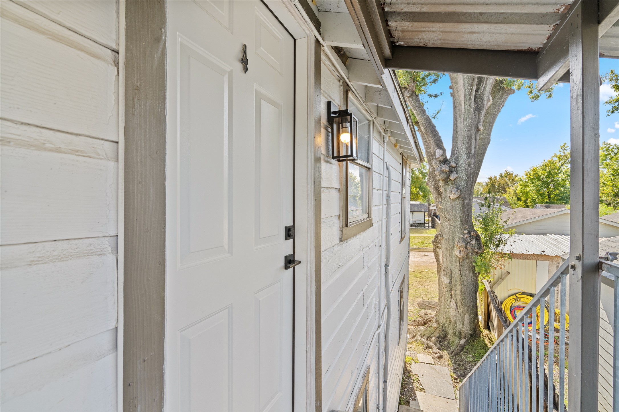 911 Knight Street, Unit D Houston, TX 77022 - Photo 9 of 11