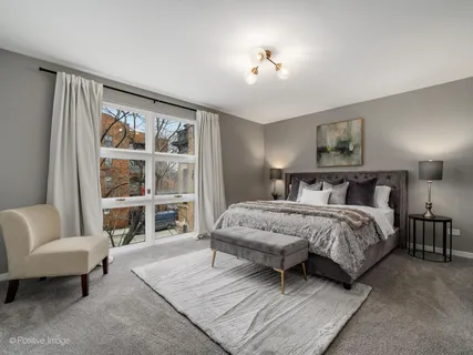 $880,000 | 1719 North Halsted Street, Unit B, Chicago, IL 60614