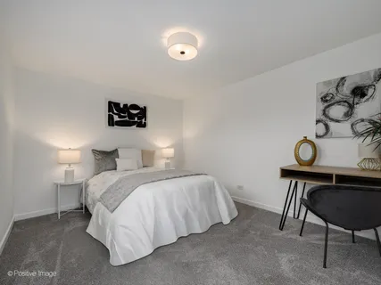 $880,000 | 1719 North Halsted Street, Unit B, Chicago, IL 60614