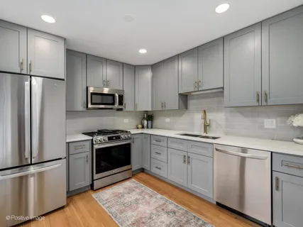 $880,000 | 1719 North Halsted Street, Unit B, Chicago, IL 60614