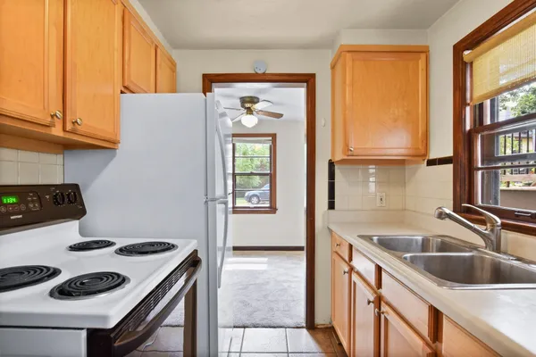 $295,000 | 720 South Dickinson Street, Madison, WI 53703