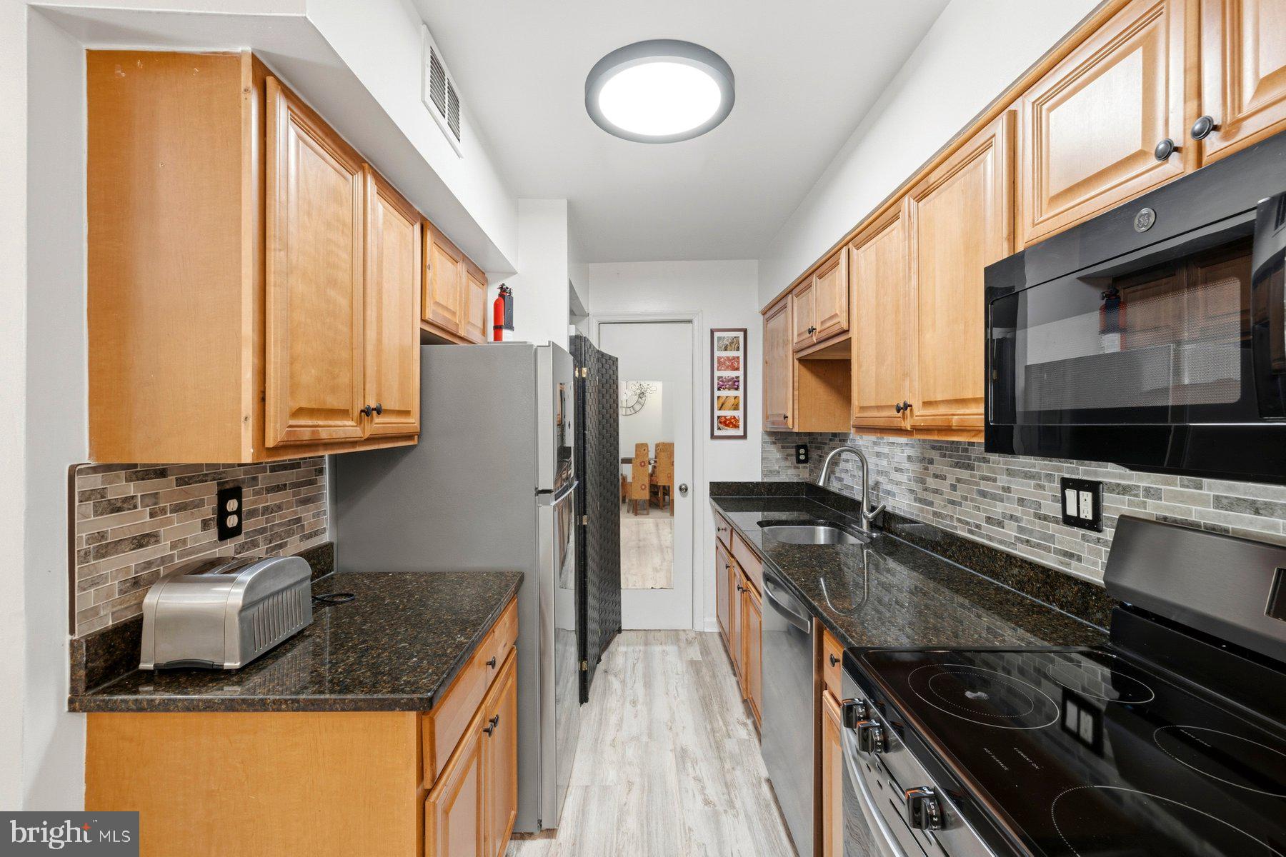 8353 Dunham Court, Unit 642 Springfield, VA 22152 - Photo 14 of 25