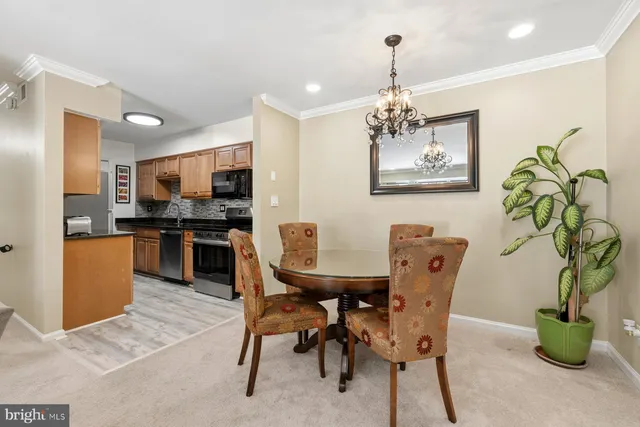 $320,000 | 8353 Dunham Court, Unit 642, Springfield, VA 22152