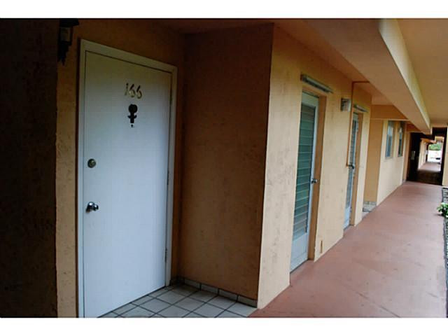 4500 North Federal Highway, Unit 166H Lighthouse Point, FL 33064 - Photo 23 of 25 Exterior Front