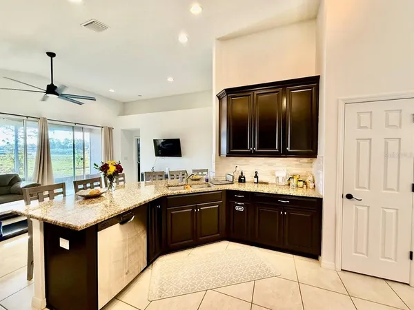 $2,400 | 7832 Red Hickory Place, Riverview, FL 33578