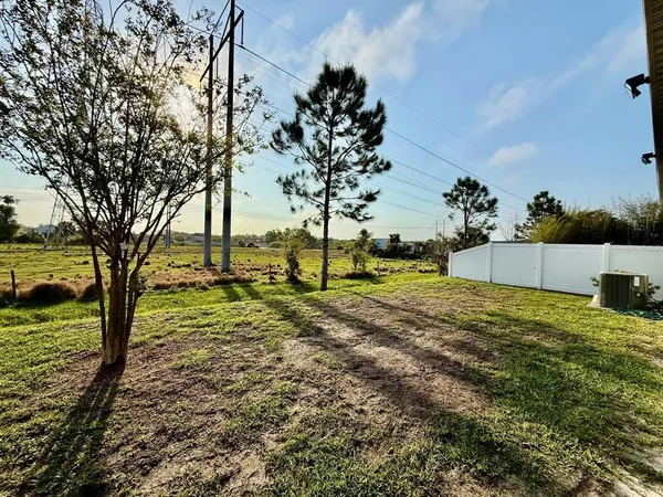 $2,400 | 7832 Red Hickory Place, Riverview, FL 33578