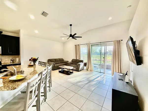 $2,400 | 7832 Red Hickory Place, Riverview, FL 33578