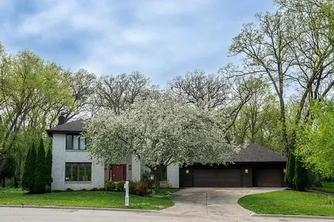 $785,000 | 5800 Ivanhoe Circle, Fitchburg, WI 53711