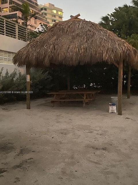 5151 Collins Avenue, Unit 1036 Miami Beach, FL 33140 - Photo 17 of 32