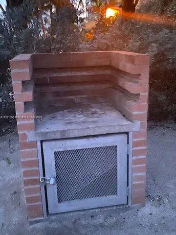 $3,600 | 5151 Collins Avenue, Unit 1036, Miami Beach, FL 33140