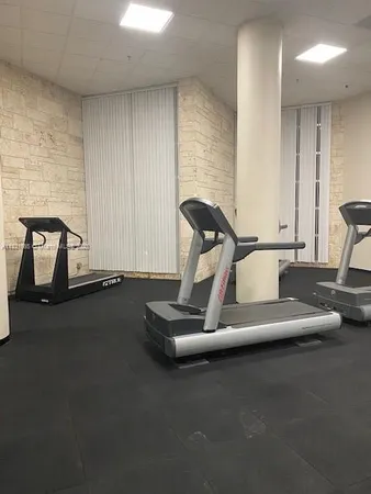 $3,600 | 5151 Collins Avenue, Unit 1036, Miami Beach, FL 33140