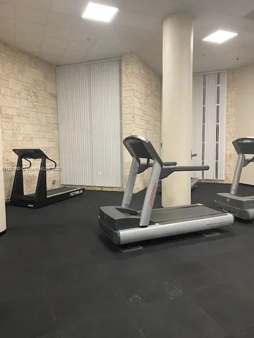 $3,600 | 5151 Collins Avenue, Unit 1036, Miami Beach, FL 33140