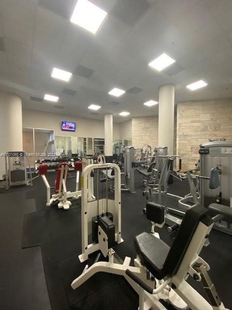 5151 Collins Avenue, Unit 1036 Miami Beach, FL 33140 - Photo 23 of 32