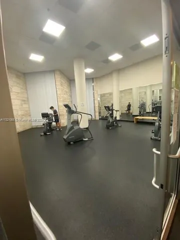 $3,600 | 5151 Collins Avenue, Unit 1036, Miami Beach, FL 33140