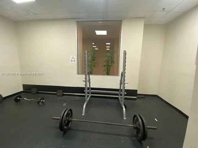 $3,600 | 5151 Collins Avenue, Unit 1036, Miami Beach, FL 33140