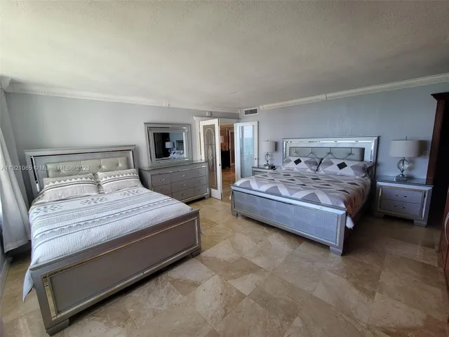 $3,600 | 5151 Collins Avenue, Unit 1036, Miami Beach, FL 33140