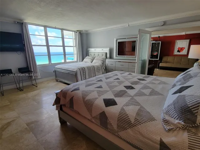 $3,600 | 5151 Collins Avenue, Unit 1036, Miami Beach, FL 33140