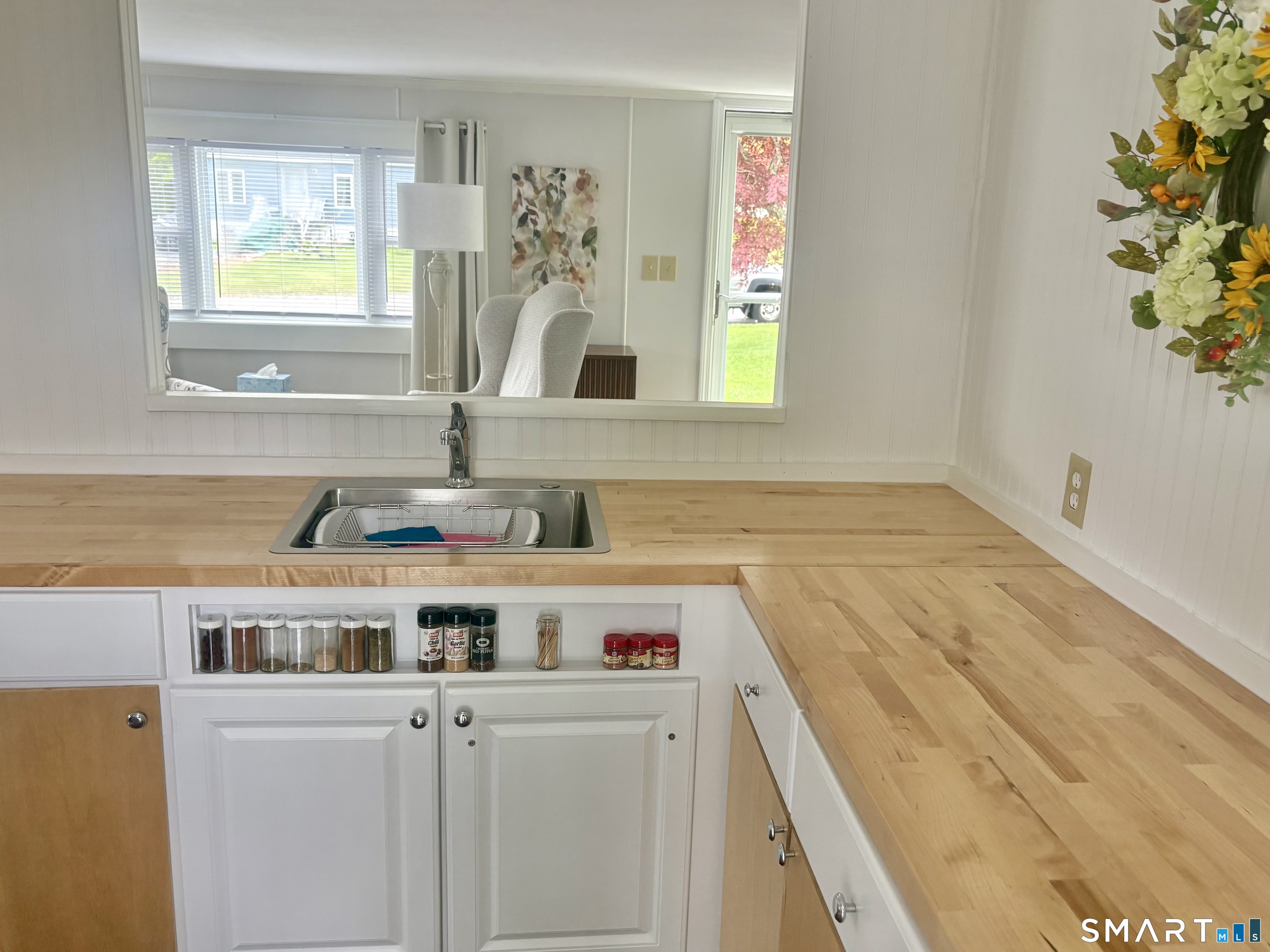 20 Robin Road Colchester, CT 06415 - Photo 4 of 20