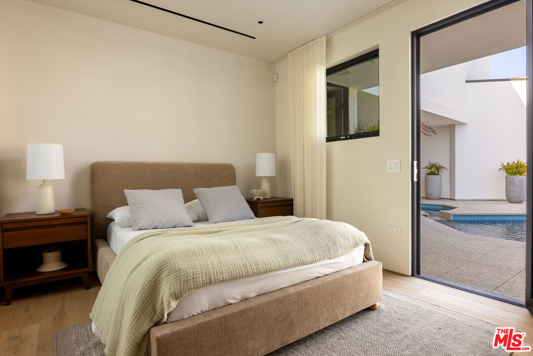 31388 Broad Beach Road Malibu, CA 90265 - Photo 26 of 36