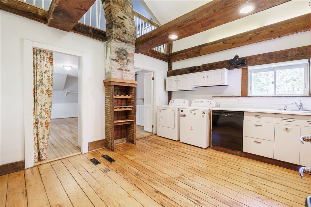 1904 Penfield Road Penfield, NY 14526 - Photo 5 of 35 Con't