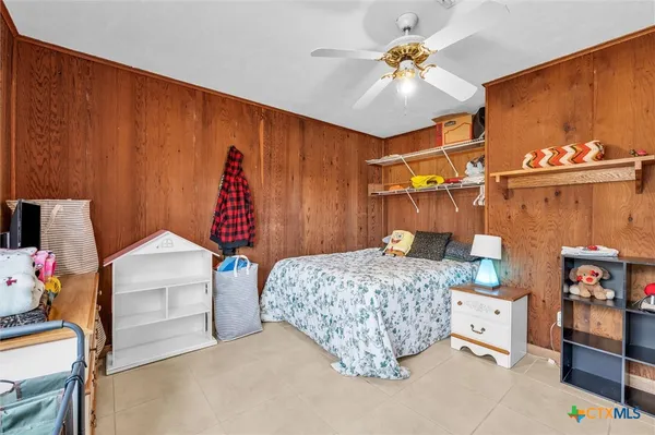 $315,000 | 33 Fairway Drive, Hilltop Lakes, TX 77871