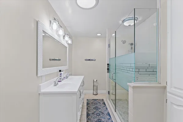 $574,900 | 120 Thornhill Drive, Danville, IL 61832