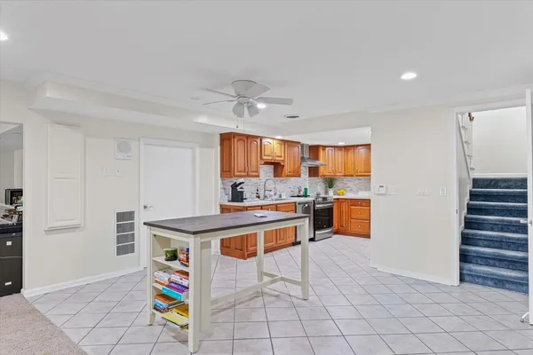$574,900 | 120 Thornhill Drive, Danville, IL 61832