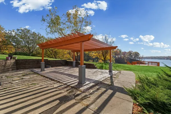 $574,900 | 120 Thornhill Drive, Danville, IL 61832