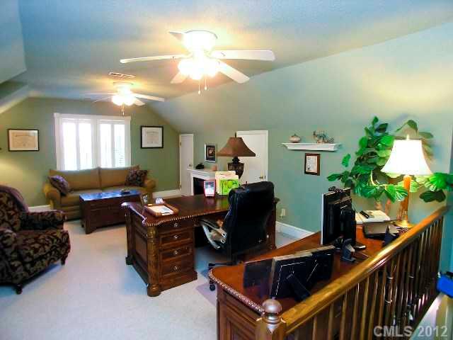 3540 Plantation Road Charlotte, NC 28270 - Photo 8 of 16 Gallery Image 8