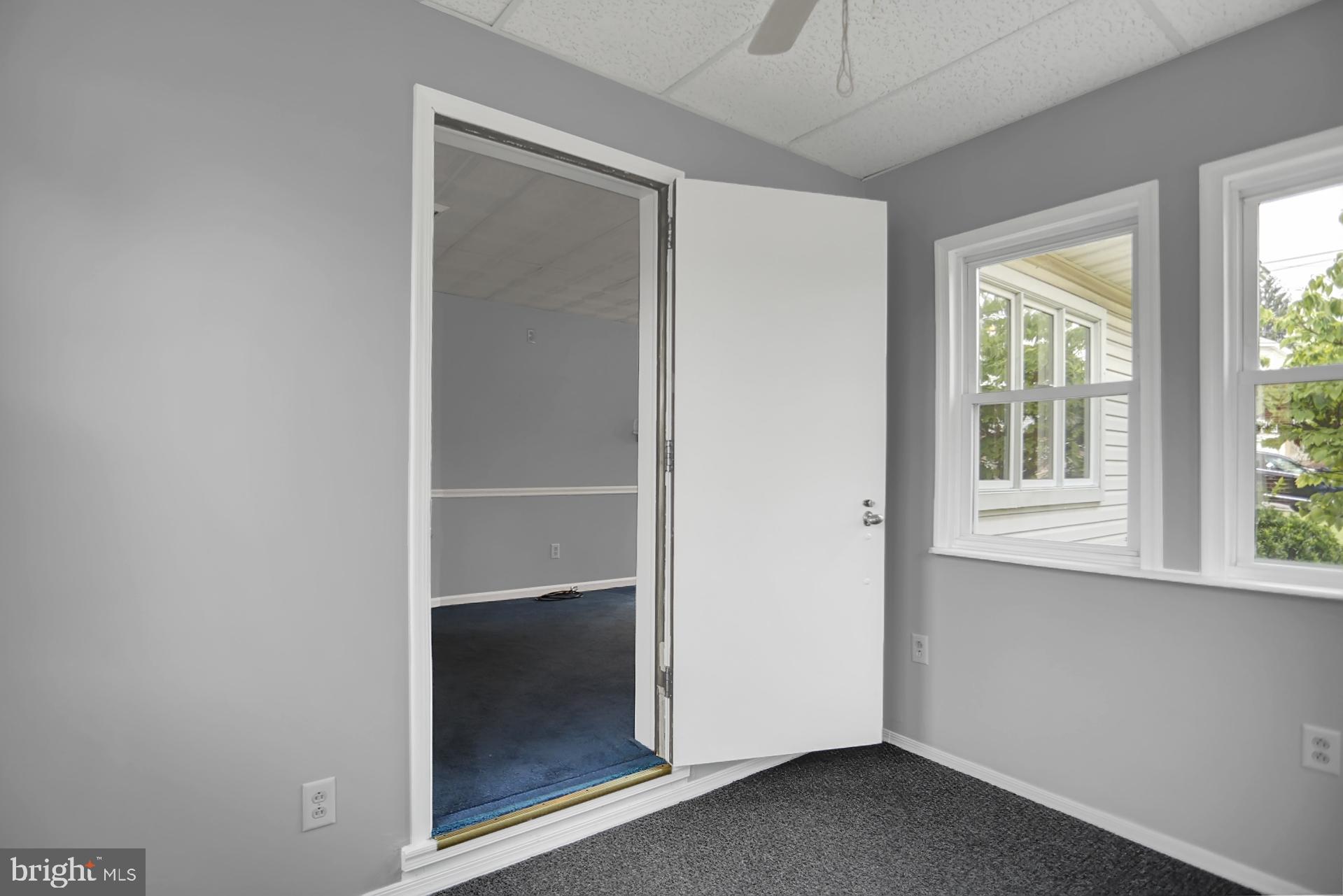 938 New Holland Road Reading, PA 19607 - Photo 6 of 14