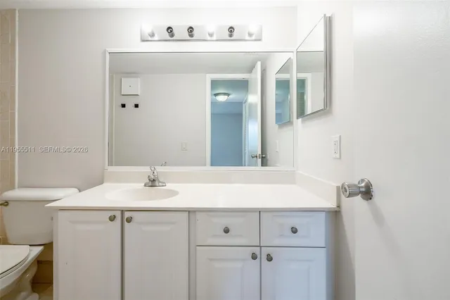 $1,650 | 711 North Pine Island Road, Unit 410, Plantation, FL 33324