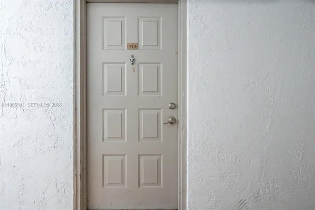 $1,650 | 711 North Pine Island Road, Unit 410, Plantation, FL 33324