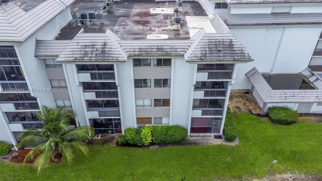 $1,650 | 711 North Pine Island Road, Unit 410, Plantation, FL 33324