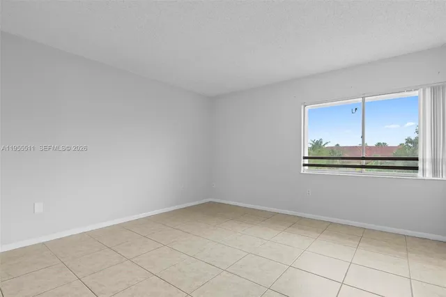 $1,650 | 711 North Pine Island Road, Unit 410, Plantation, FL 33324