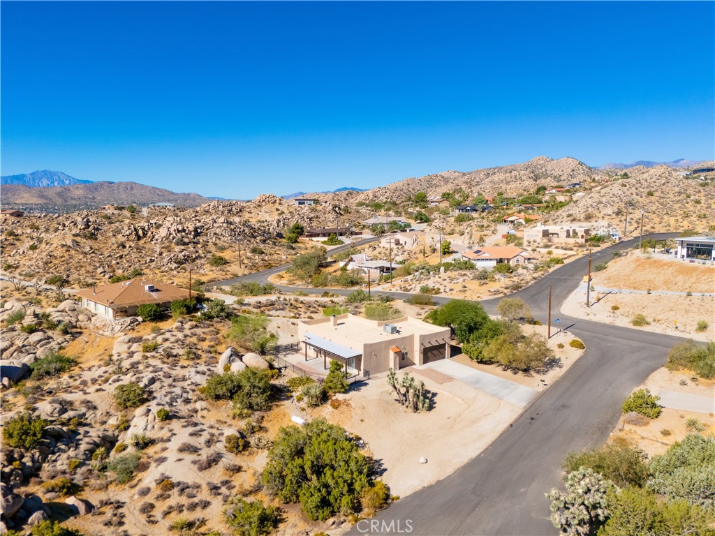 6231 Mirlo Road Yucca Valley, CA 92284 - Photo 3 of 57 Gallery Image 3