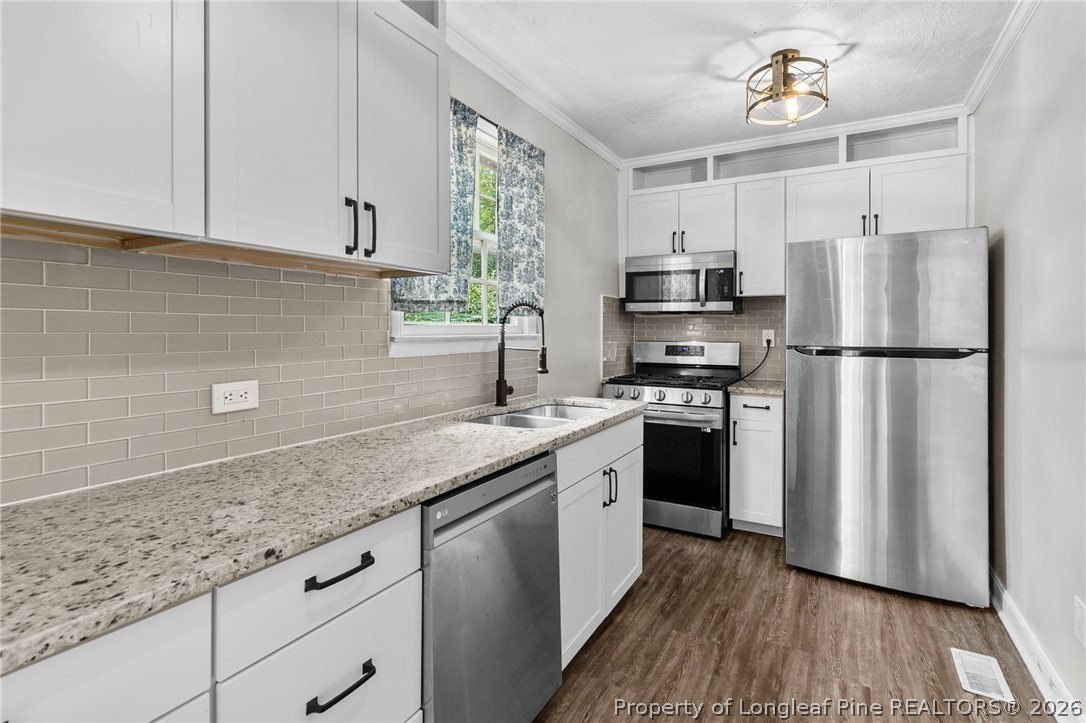 211 Hull Road Fayetteville, NC 28303 - Photo 12 of 33