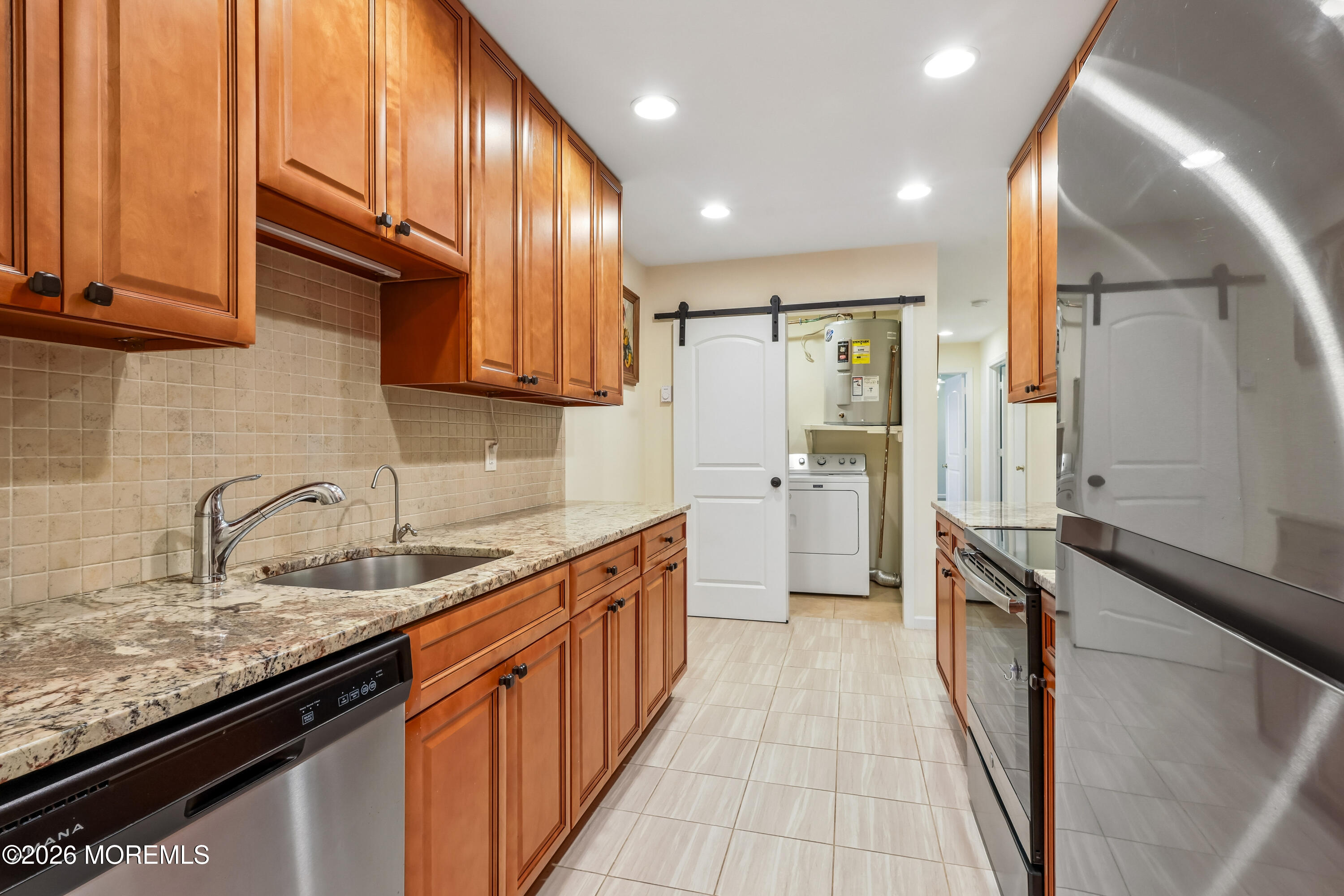 97 Arrowood Road, Unit G Manalapan, NJ 07726 - Photo 7 of 20 011