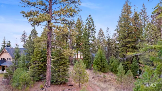 $379,900 | 54 Clearwater Court, Donnelly, ID 83615