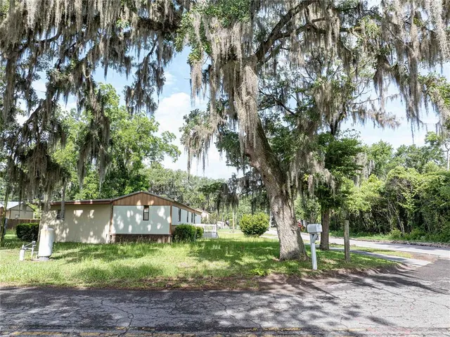 $200,000 | 438 Southwest Dortch Street, Fort White, FL 32038