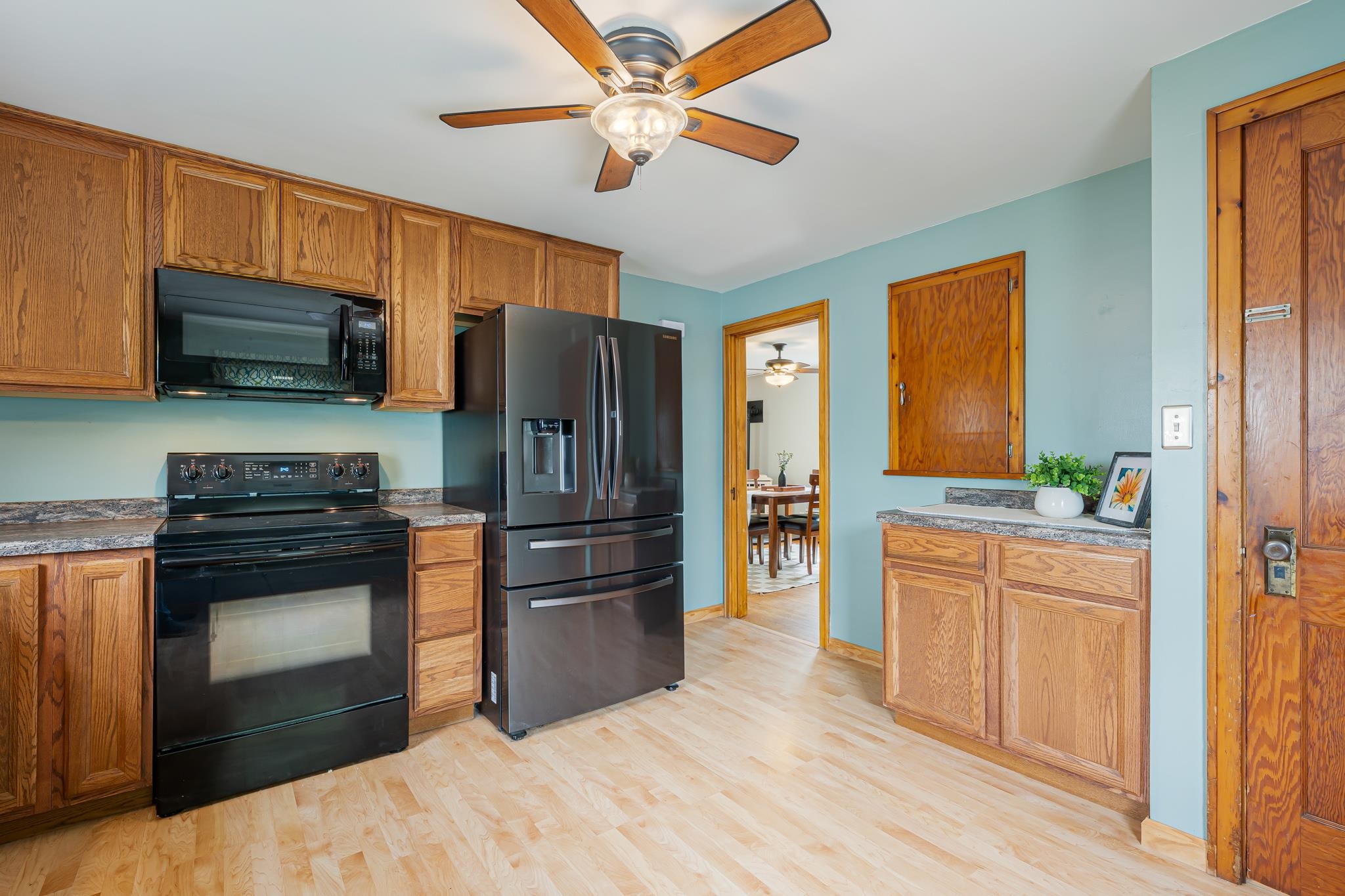 1412 West Spring Street Appleton, WI 54914 - Photo 4 of 30