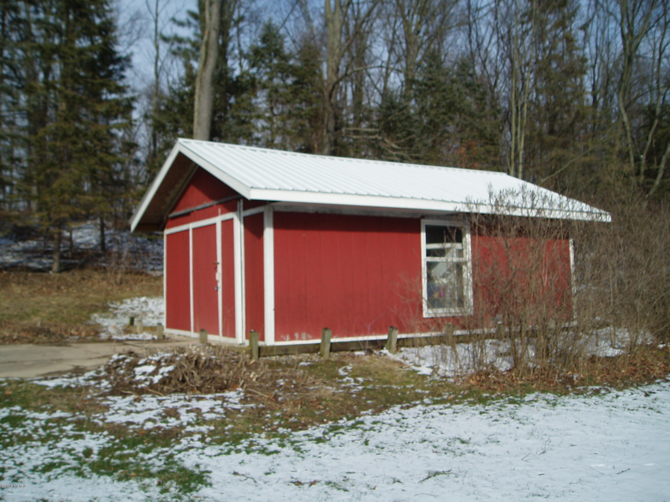 9475 South Banfield Road Dowling, MI 49050 - Photo 30 of 37 9475 Pole Barn B