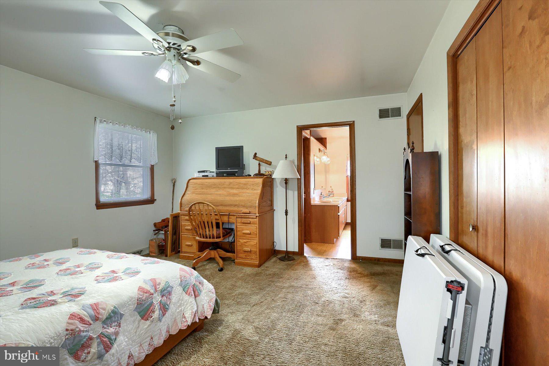 442 Linden Road East Earl, PA 17519 - Photo 8 of 46 Gallery Image 8