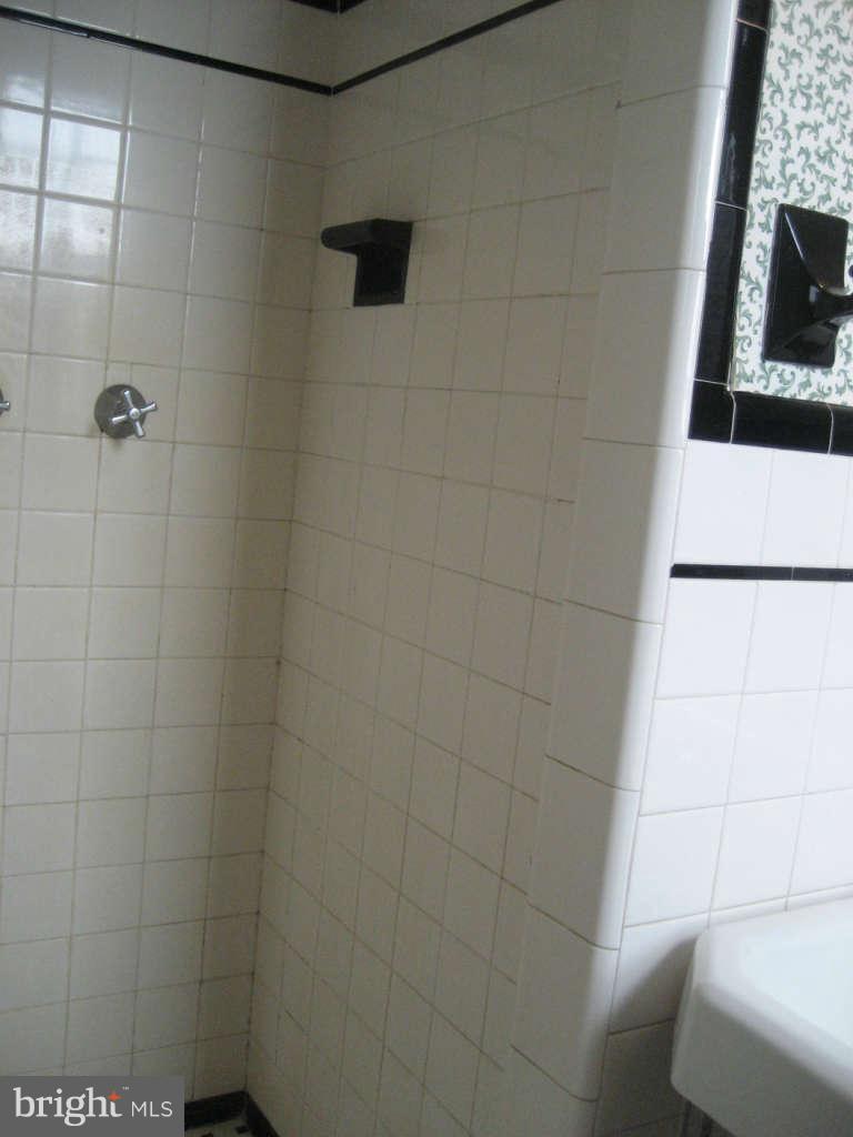 3708 Monterey Road Baltimore, MD 21218 - Photo 10 of 18 Interior (General)