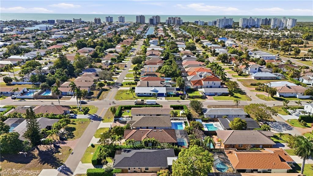 595 109th Avenue North Naples, FL 34108 - Photo 5 of 50