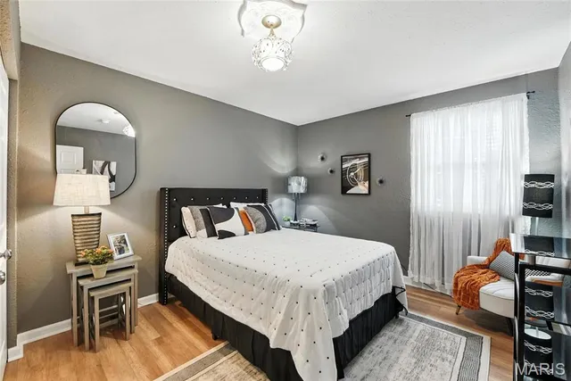 $189,900 | 1968 Green Glen Drive, Unit 102, St. Louis, MO 63122