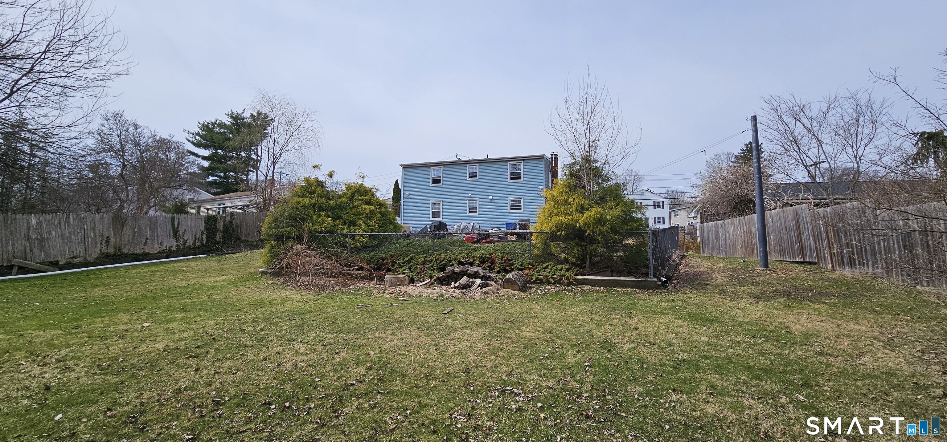 23 Lewis Road New Britain, CT 06053 - Photo 2 of 23