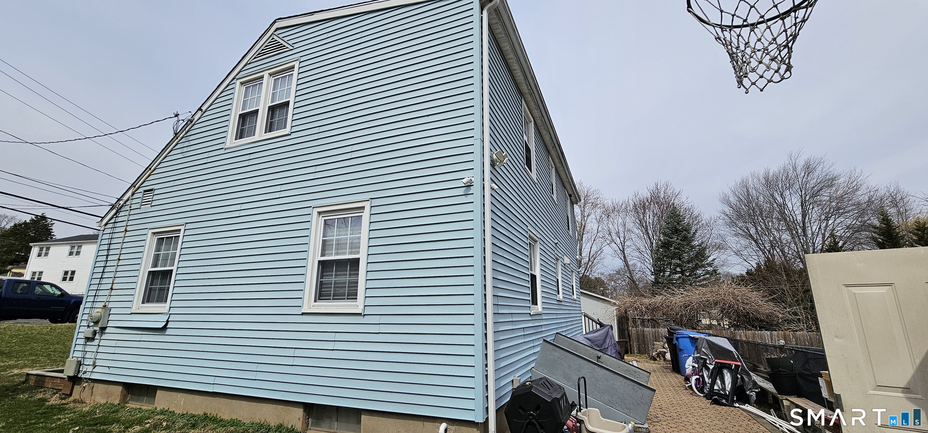 23 Lewis Road New Britain, CT 06053 - Photo 3 of 23