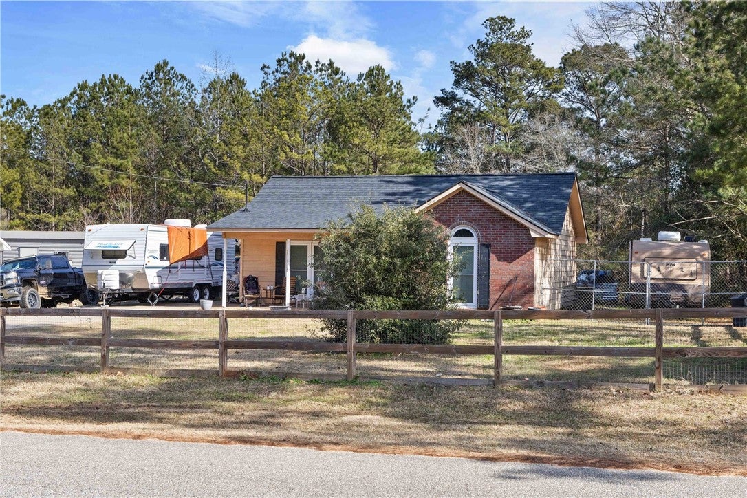 51 Longview Street Seale, AL 36875 - Photo 3 of 20 Gallery Image 3