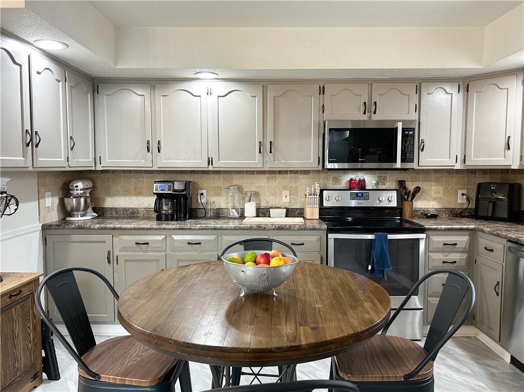 20650 East 1100th Road Pleasanton, KS 66075 - Photo 15 of 61