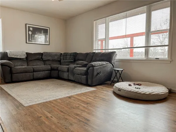 $305,000 | 20650 East 1100th Road, Pleasanton, KS 66075